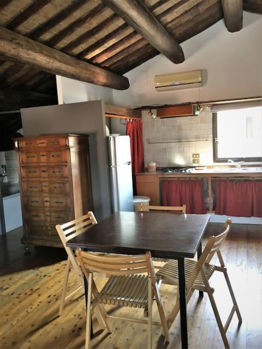 Romantic Studio In The Historical Heart Of Padova Eksteriør billede