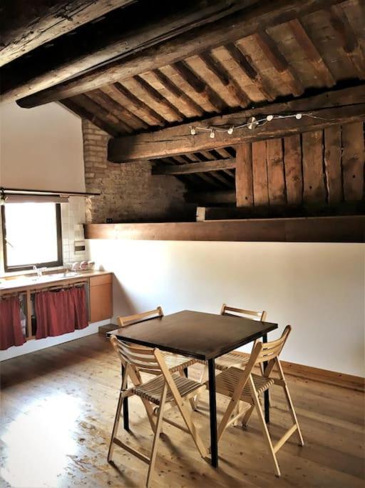 Romantic Studio In The Historical Heart Of Padova Eksteriør billede